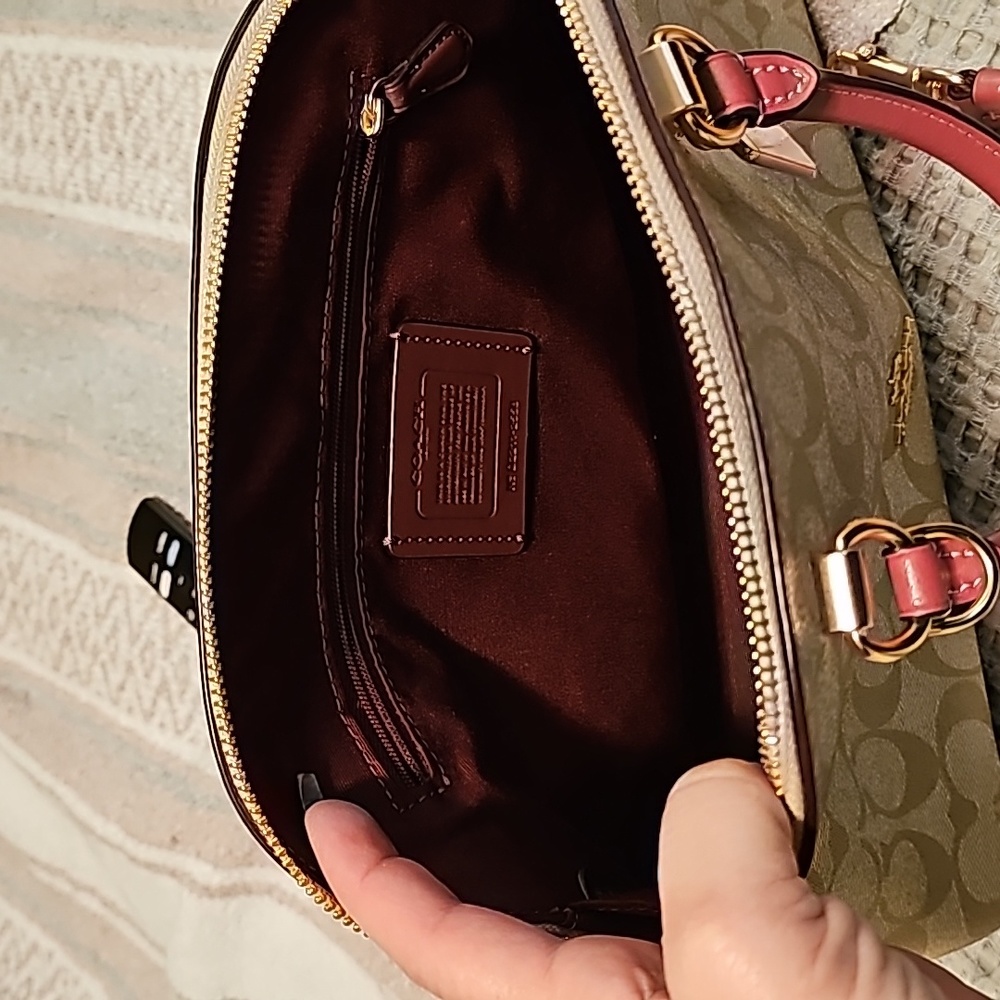 Purse - Picture 4 of 4